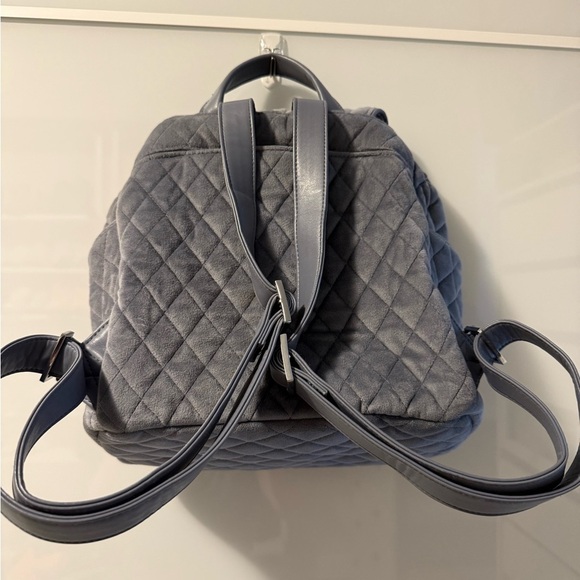 Vera Bradley Blue Gray Quilted Velvet Backpack - Picture 3 of 5